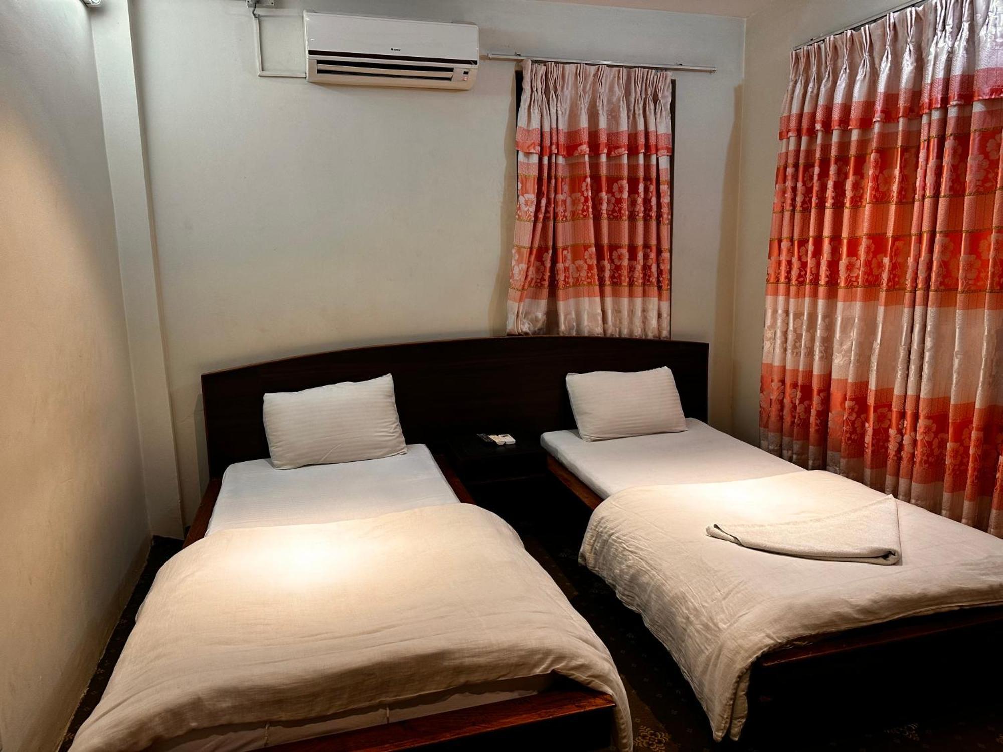 Siddhartha Hotel, Tikapur المظهر الخارجي الصورة